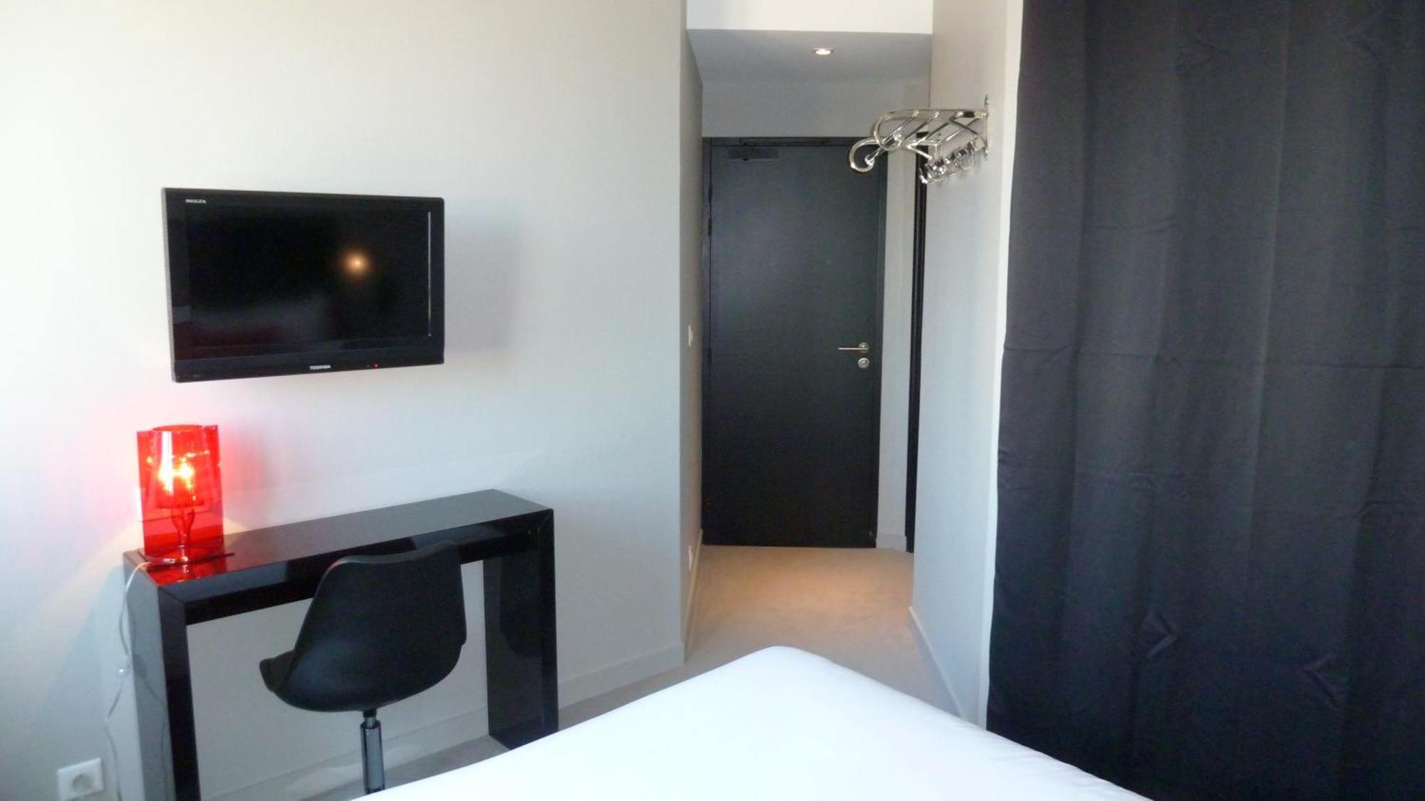 Astrid Hotel Rennes Exterior photo