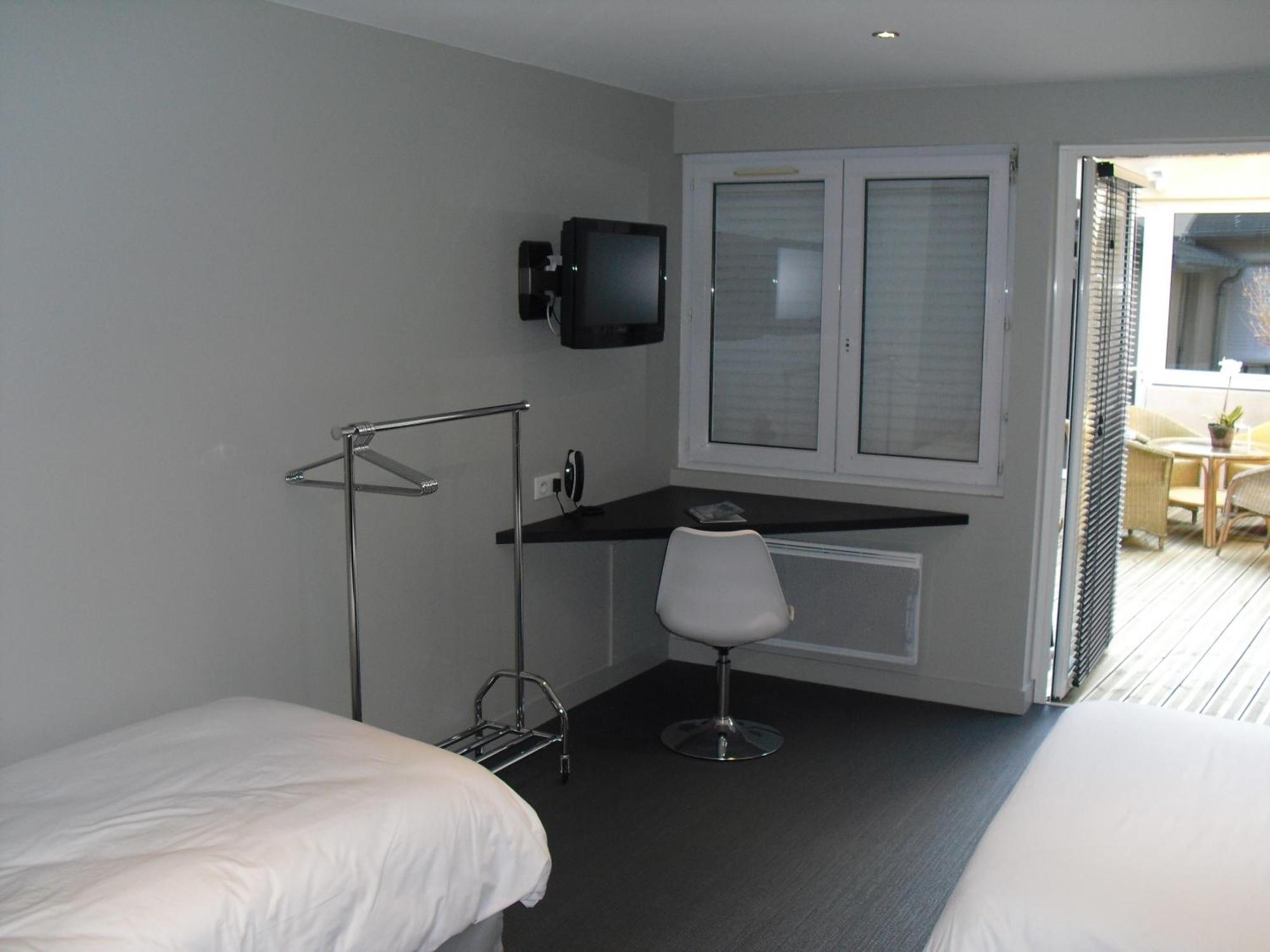Astrid Hotel Rennes Exterior photo